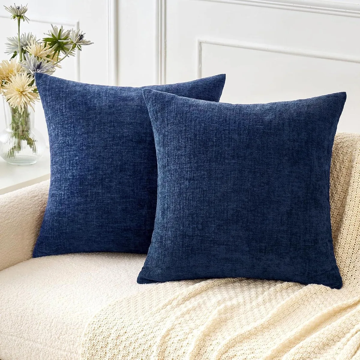  MIULEE Navy Blue Chenille Pillow Covers 18x18 Inch Pack of 2 — 商品照片