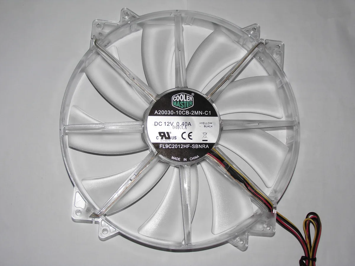 Transparent circular 200mm case fan with 2-pin connector