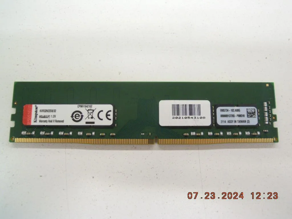 Kingston Technology Corp. Kingston ValueRAM 32GB DDR4 3200 CL22 288-Pin DIMM 1.20V KVR32N22D8/32 — photo du produit
