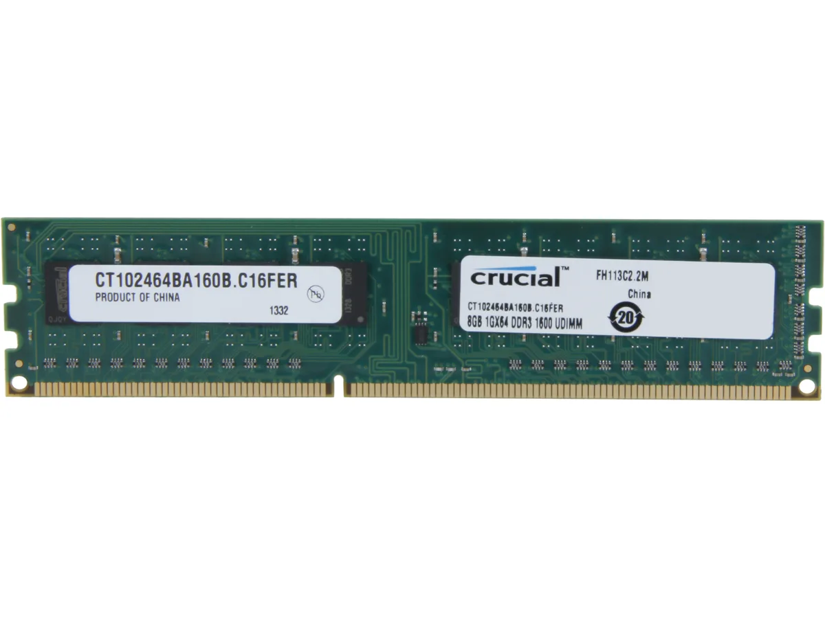 Green rectangular DDR3 circuit board with gold edge connector and black memory chips no heat spreader