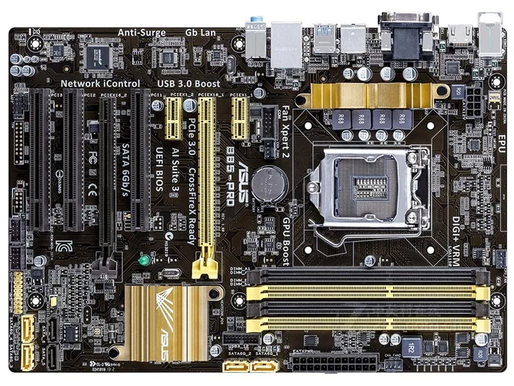 ATX motherboard with LGA 1150 socket and DDR3 memory slots