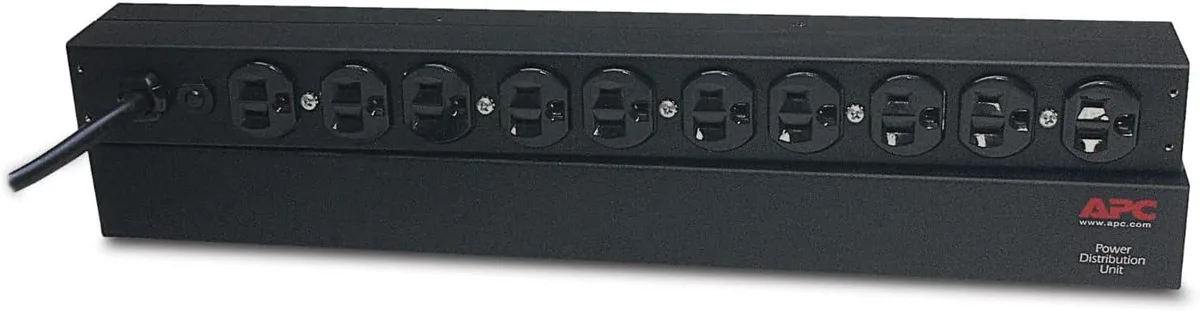 APC APC AP9562 100V-120V 15A 10 Outlet 1U Rack PDU — photo du produit