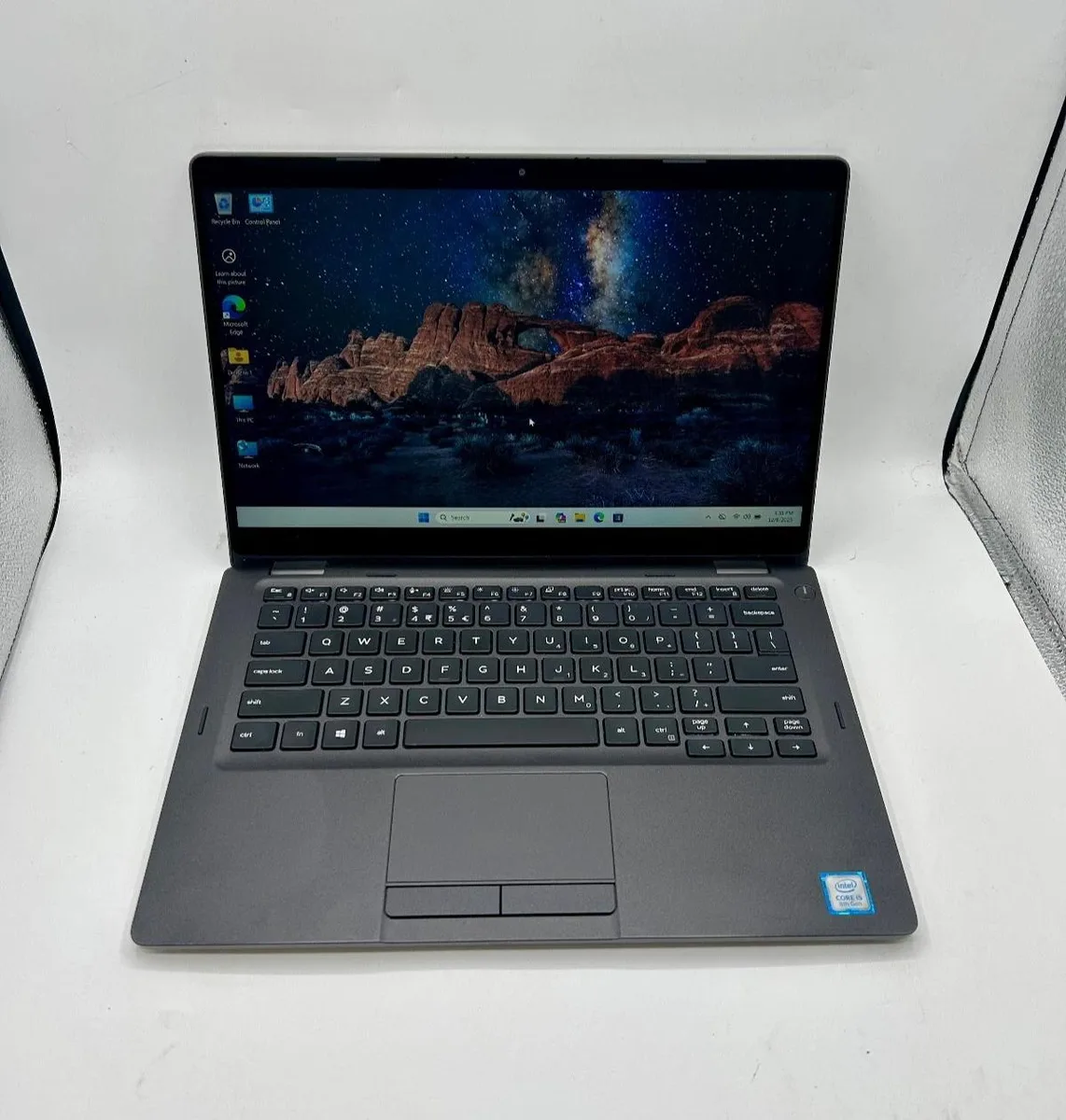 DELL Dell Latitude 5300 2-in-1 13.3" Touchscreen i5-8365U 8GB 256GB Windows 11 Pro — ürün fotoğrafı