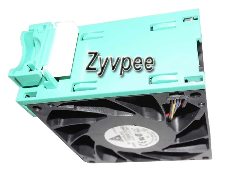 Zyvpee Zyvpee TFB0812UHE 80x38mm 4-pin case fan with blue bracket — 商品写真