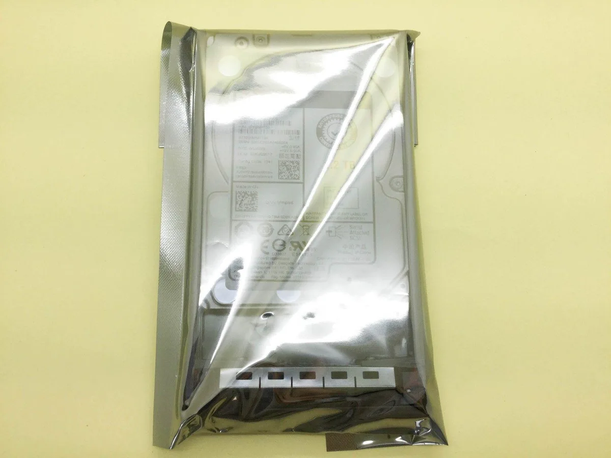 DELL DELL ST1200MM0198 1.2TB 10K 2.5" SAS 12Gbps 512e internal hard drive — foto del producto