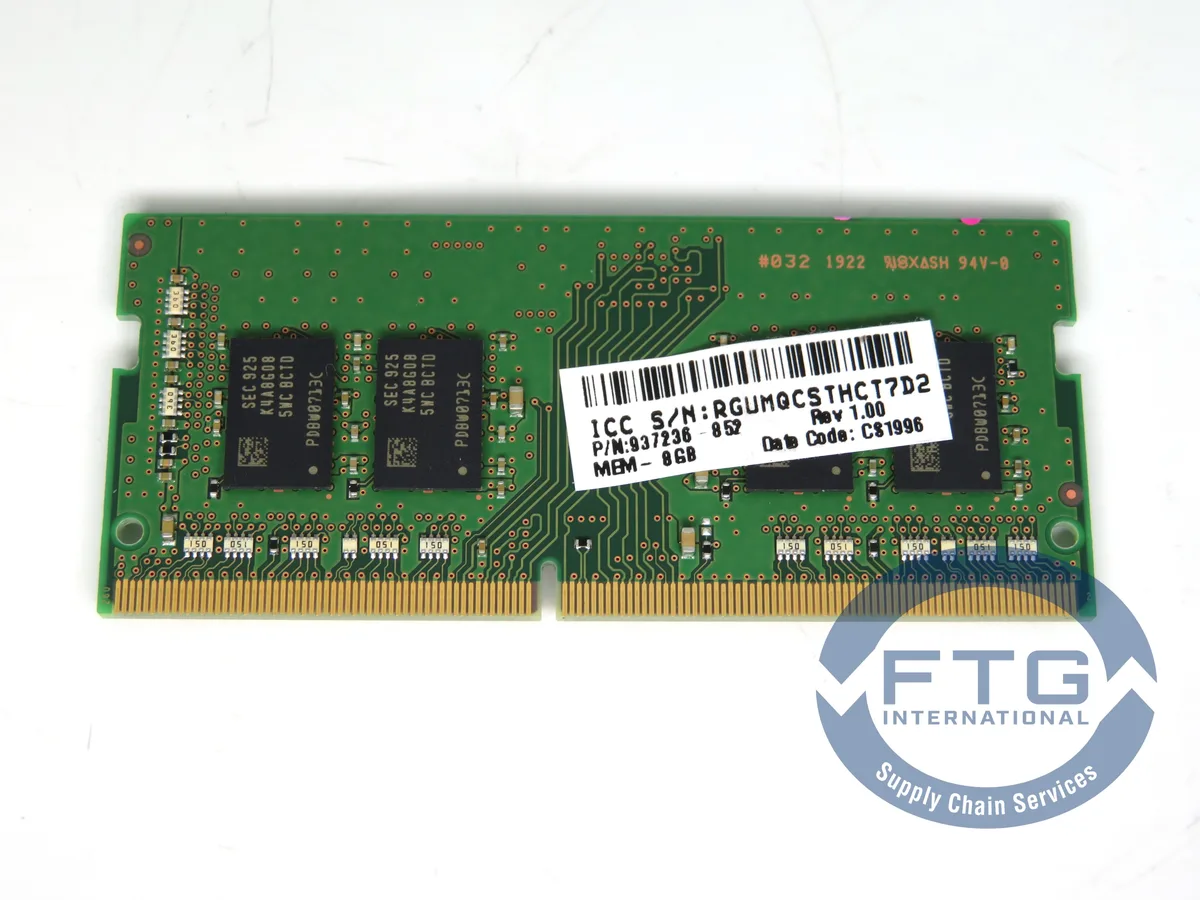 Green rectangular DDR4 SODIMM module with black memory chips and gold edge connector