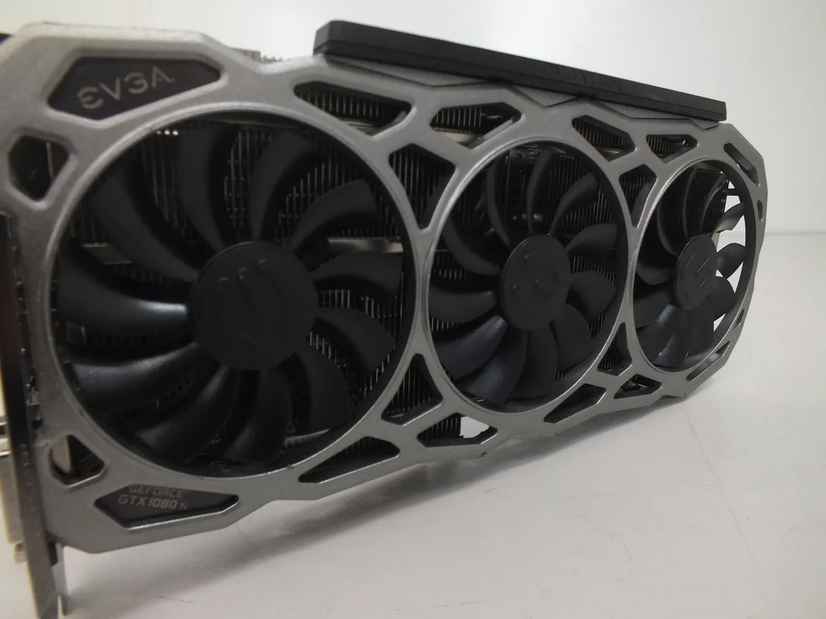 EVGA EVGA GeForce GTX 1080 Ti FTW3 Gaming 11GB GDDR5X graphics card — Produktfoto
