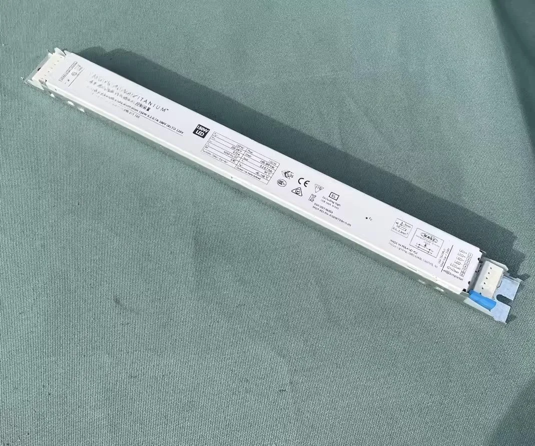 KHACHIMO KHACHIMO 150W LED Constant Current Drive Power Supply .2-.7A Dimmable — tuotekuva