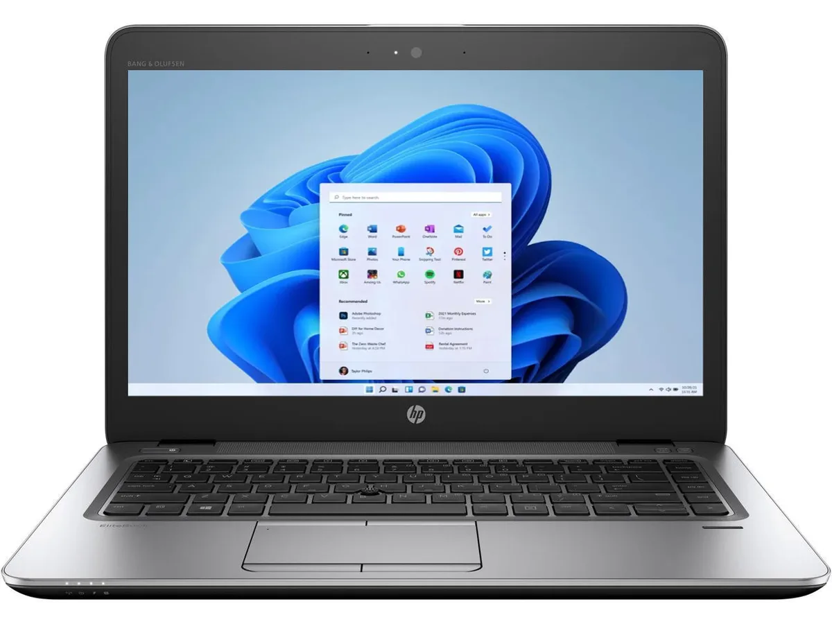 Platinum HP EliteBook 840 G3 laptop closed lid 14 inch non-touch screen
