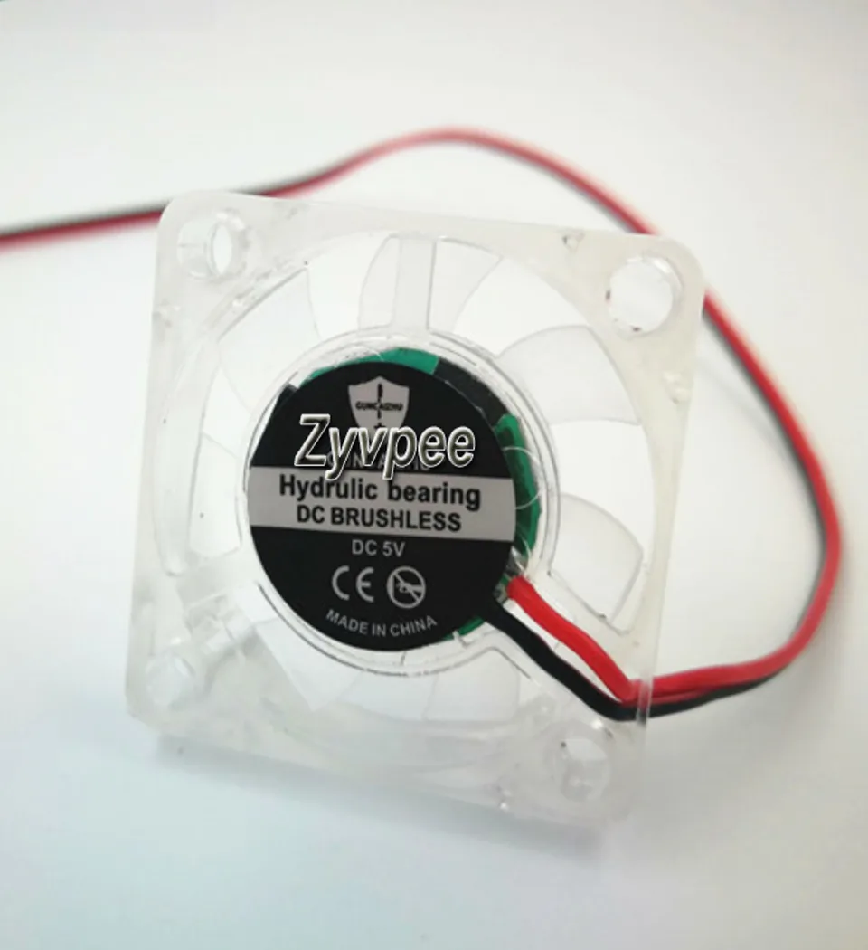 Zyvpee Zyvpee 3007 05 30mm sleeve bearing 5V transparent case fan — 商品照片