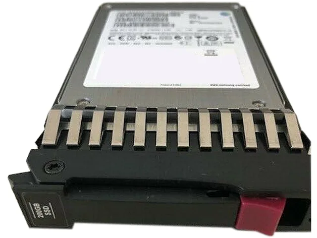Silver rectangular 2.5 inch SAS enterprise SSD with label showing HP 632633-001-R 200GB
