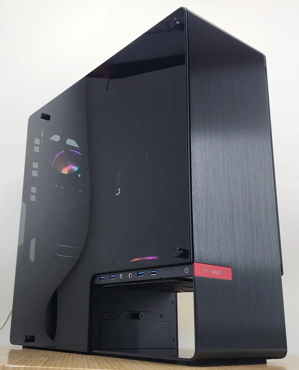 Silver INWIN 904 ATX case showing custom gaming desktop with side panel view