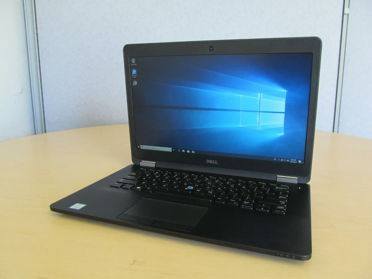 Black Dell Latitude E7470 14.0 inch laptop closed view