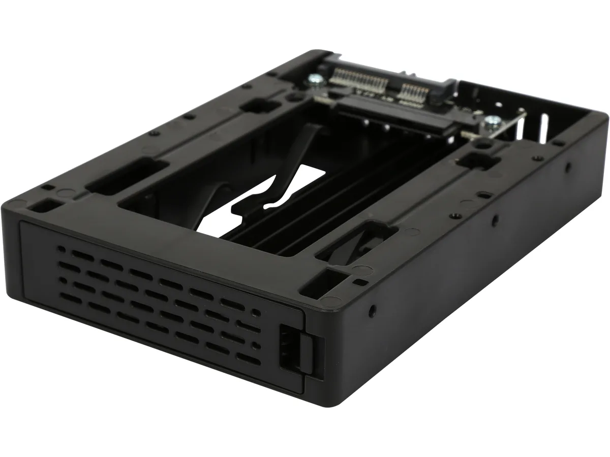 ICY DOCK ICY DOCK MB882SP-1S-3B 2.5" to 3.5" SATA SSD accessory — photo du produit
