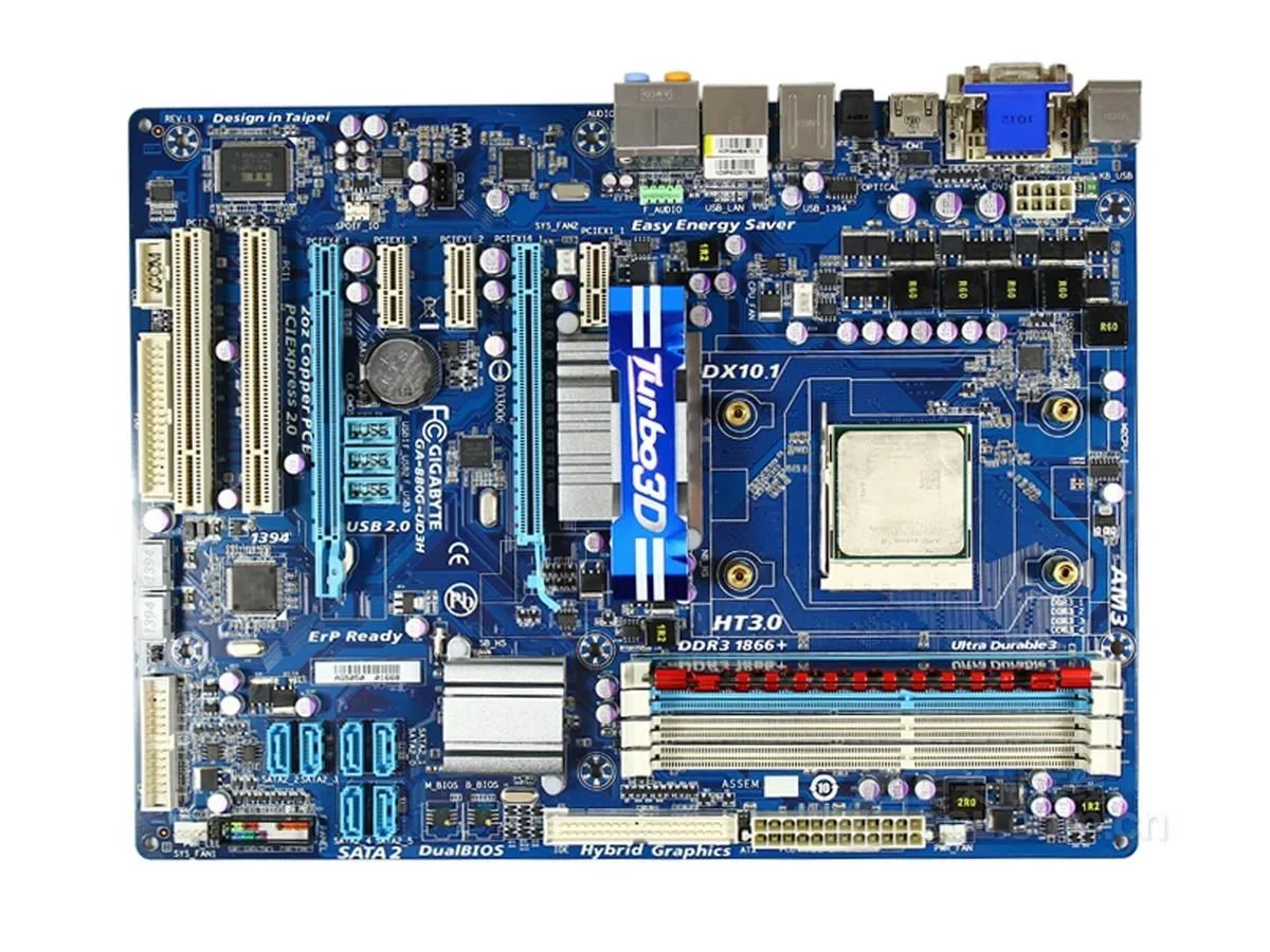 GIGABYTE GIGABYTE GA-880G-UD3H AMD 880G motherboard — photo du produit