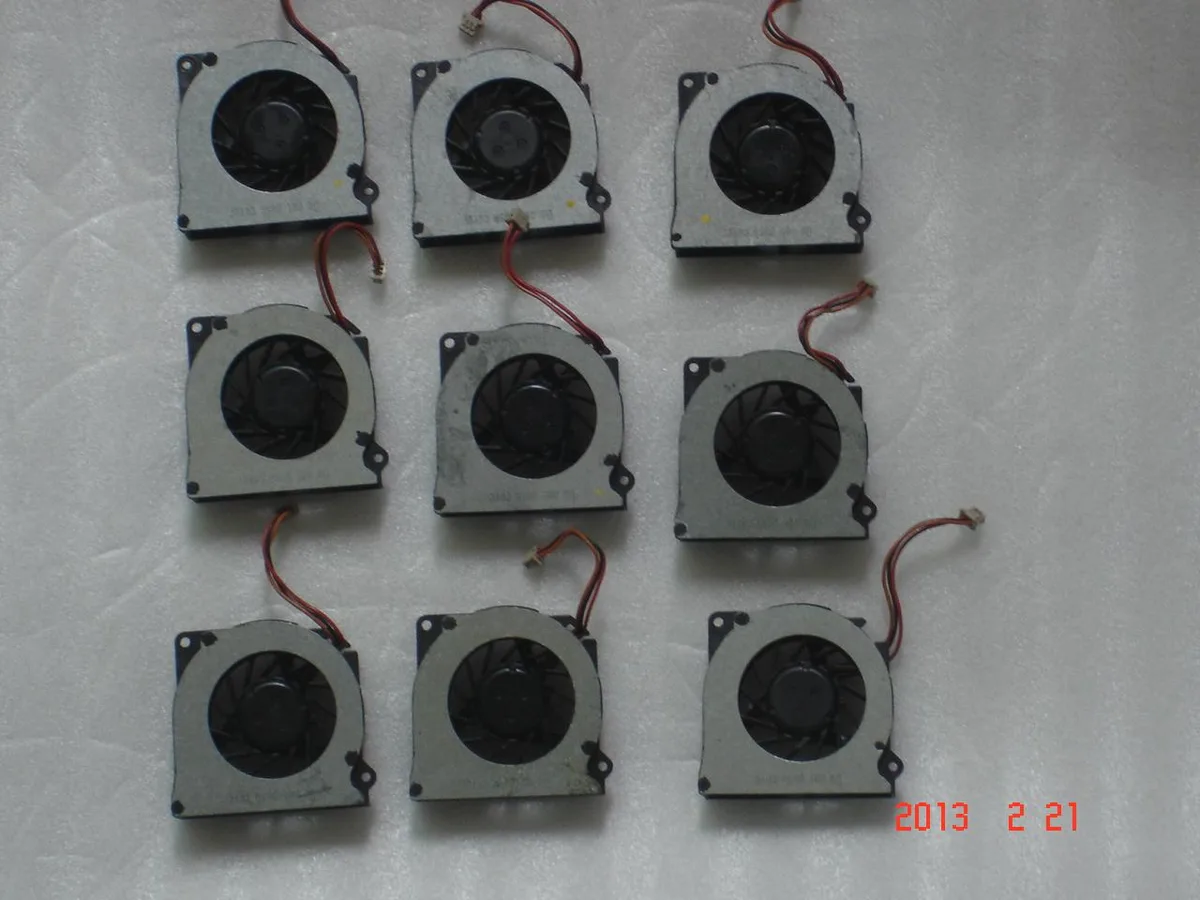 Small blower fan in two-tone finish with three-pin connector