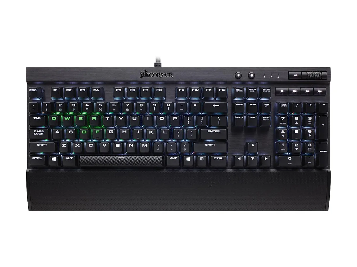 Corsair Corsair K70 LUX RGB CH-9101010-NA gaming keyboard Cherry MX Red wired — 商品照片
