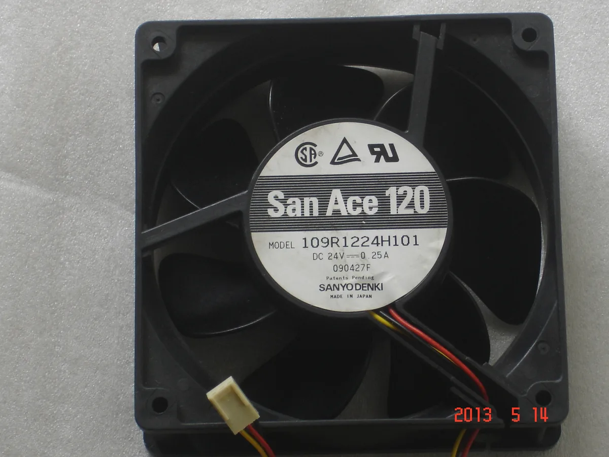 Black 120mm square cooling fan, 38mm thick, 3-pin connector, no LED