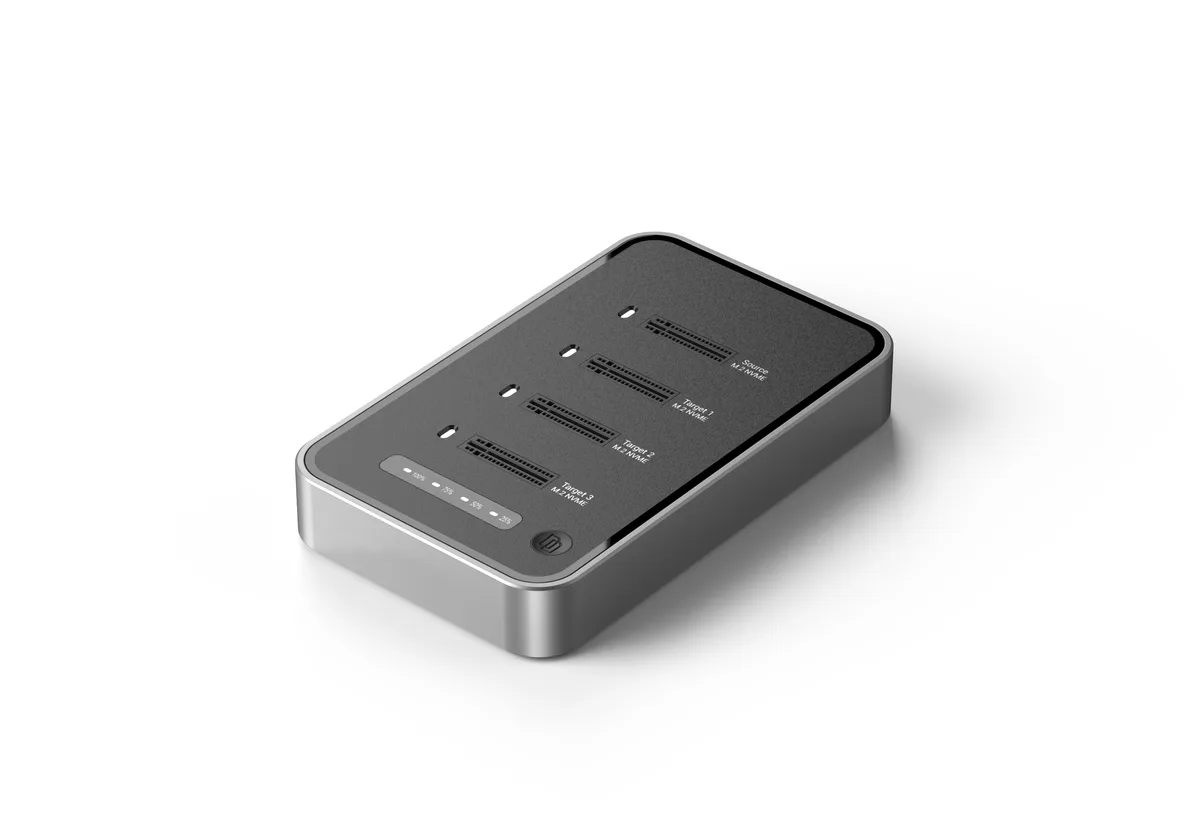 Syba Syba SY-TDB40179 4-bay USB4 40Gbps NVMe drive enclosure — produktbild