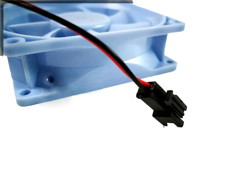 Zyvpee Zyvpee DFS802512L 80x25mm 12V 1.1W 1868RPM 22.3dBA Blue Ball Bearing Case Fan — صورة المنتج