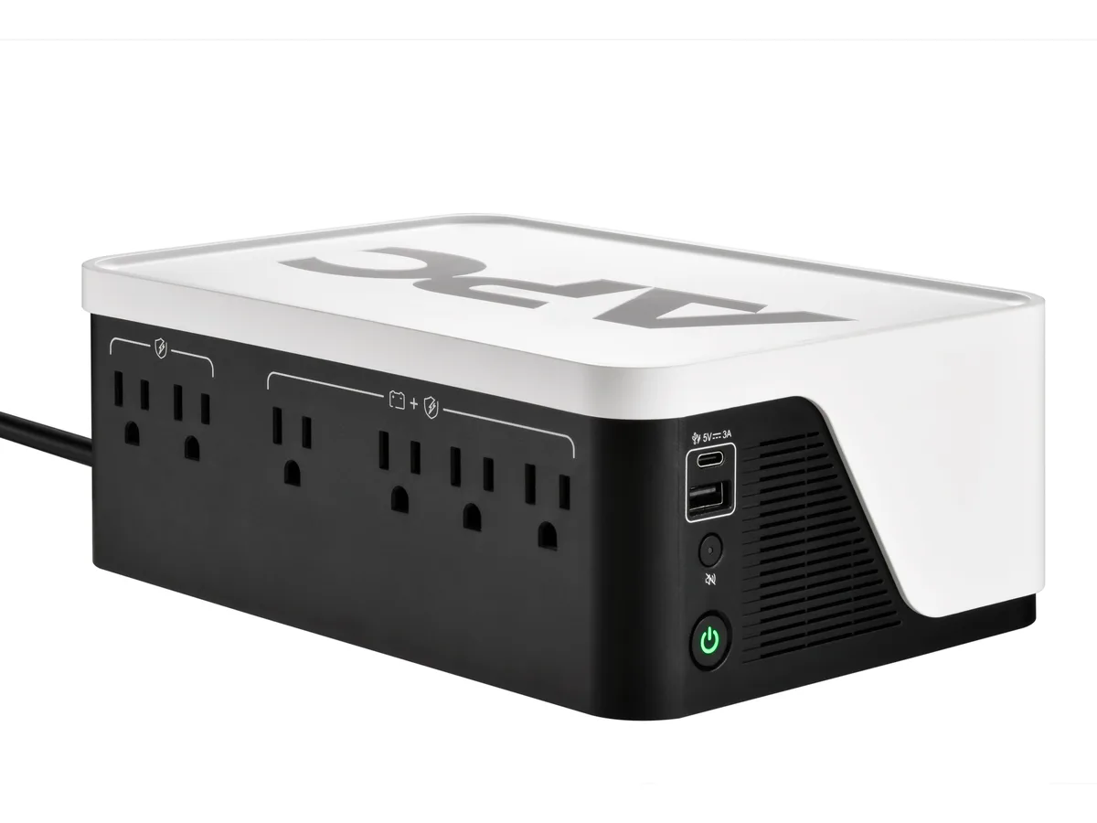 APC APC BE700G3 UPS 700VA/420W 120V 6x NEMA 5-15R USB A+C — product photo