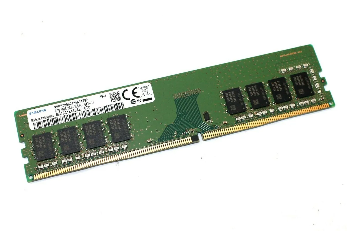 SAMSUNG SAMSUNG M378A1K43CB2-CTD 8GB DDR4 desktop RAM — photo du produit
