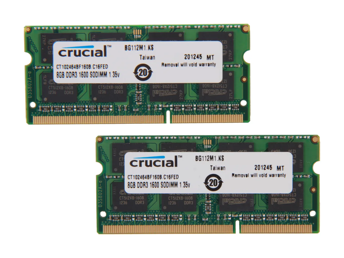 Two green 204-pin DDR3L SO-DIMM modules, 16 GB kit