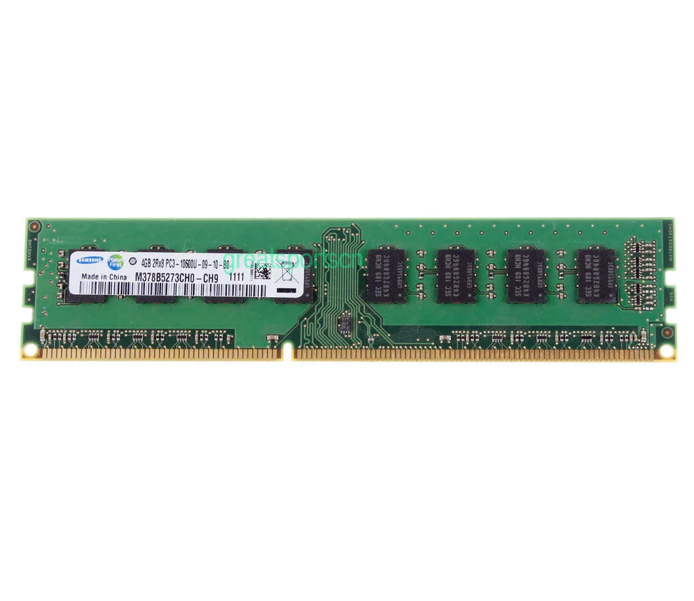 SAMSUNG SAMSUNG 4GB DDR3 1333MHz PC3-10600 240-pin DIMM desktop RAM — product photo