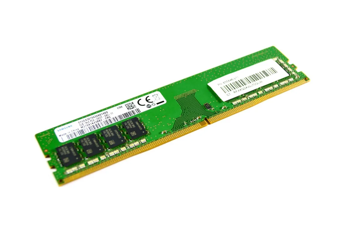 SAMSUNG SAMSUNG 8GB DDR4 1Rx8 PC4-2400T-UA2-11 M378A1K43BB2-CRC desktop RAM — photo du produit