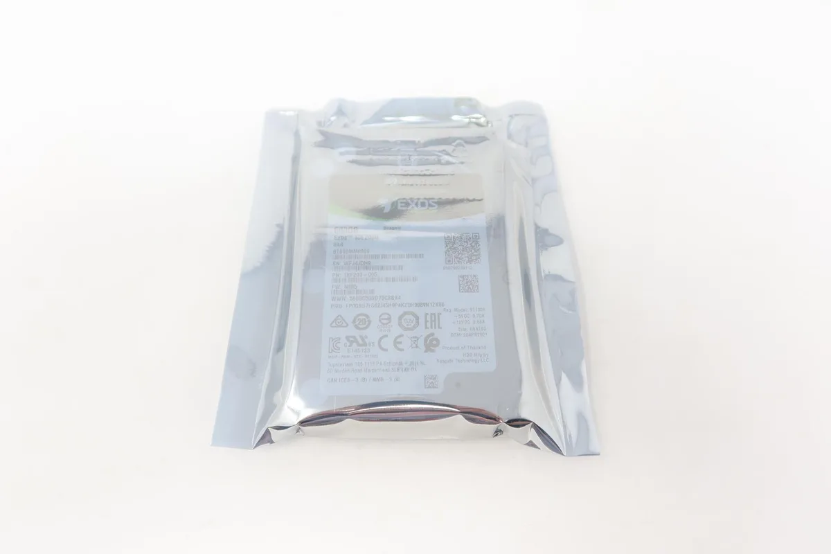Seagate 600GB 2.5 inch SAS hard drive, silver metal casing