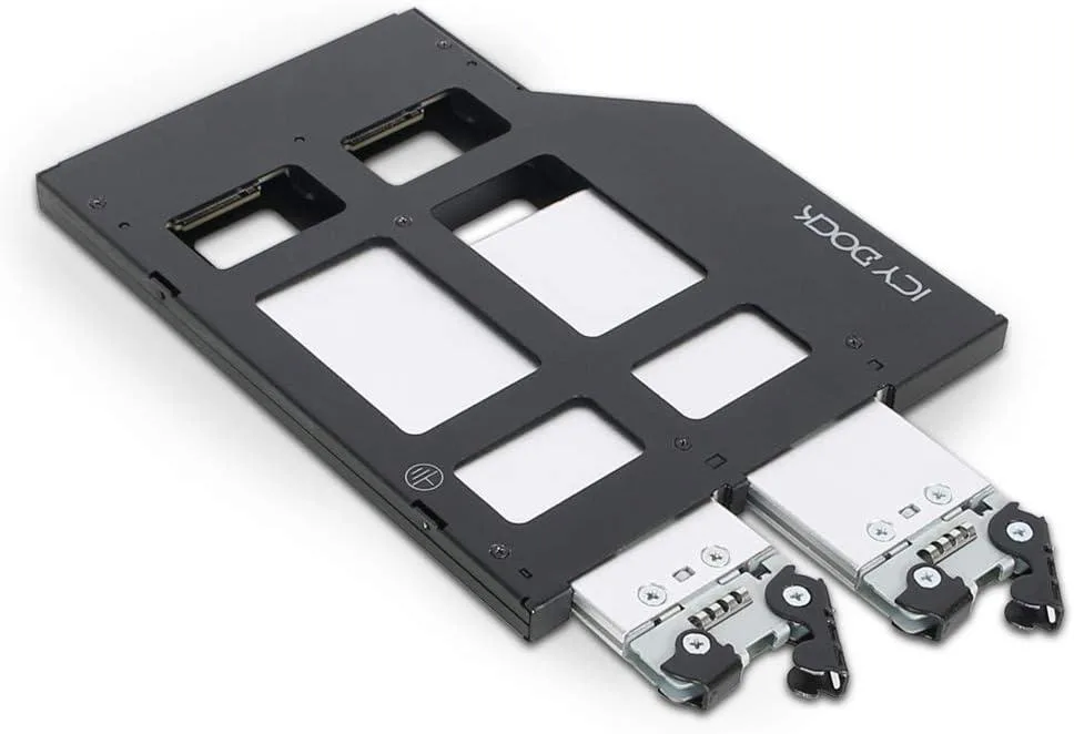 ICY DOCK ICY DOCK ToughArmor MB852M2PO-B 2×M.2 NVMe PCIe 4.0 Mobile Rack 9.5mm ODD Bay — foto del producto
