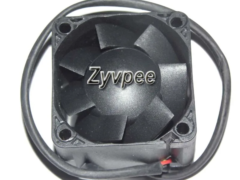 Zyvpee Zyvpee PMD1204PQBX-A 40×28 mm 12 V 8.0 W 3-pin case fan — 제품 사진