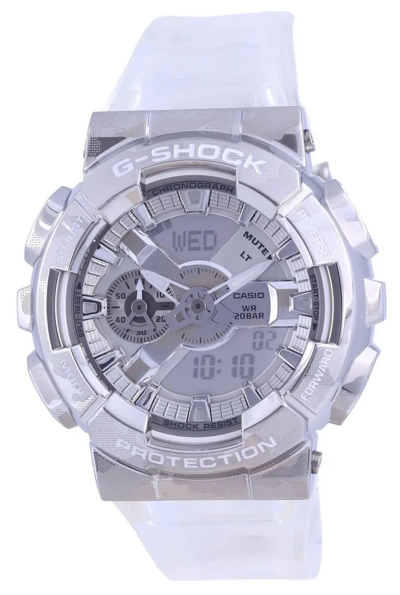 CASIO Casio G-Shock GM-110SCM-1A 200M watch — product photo