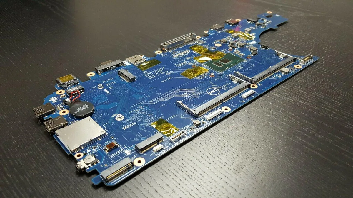 Green Dell Latitude E5570 motherboard with i5-6300U 2.4GHz processor mounted