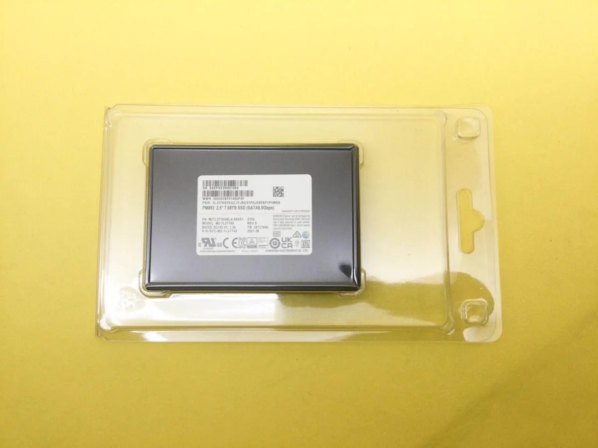 SAMSUNG SAMSUNG PM893 7.68TB SATA 2.5" internal SSD MZ-7L37T60 — product photo