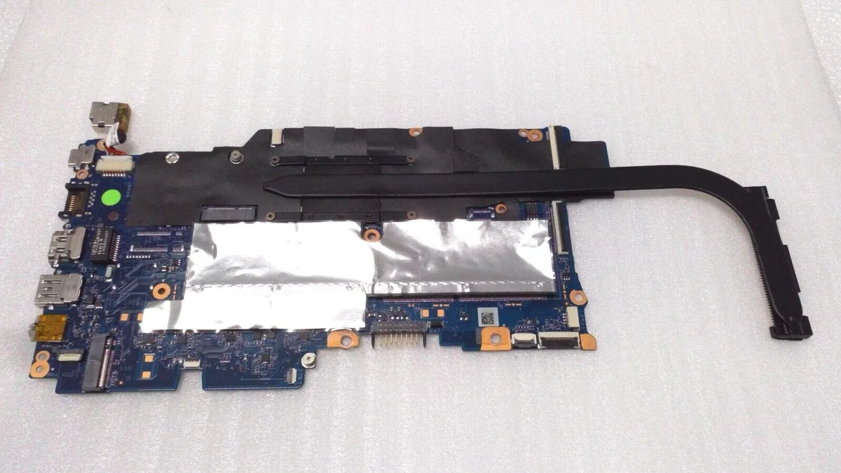 HP HP L44504-601 Intel motherboard EliteBook 430 G6 i5-8265u 1.6GHz — product photo
