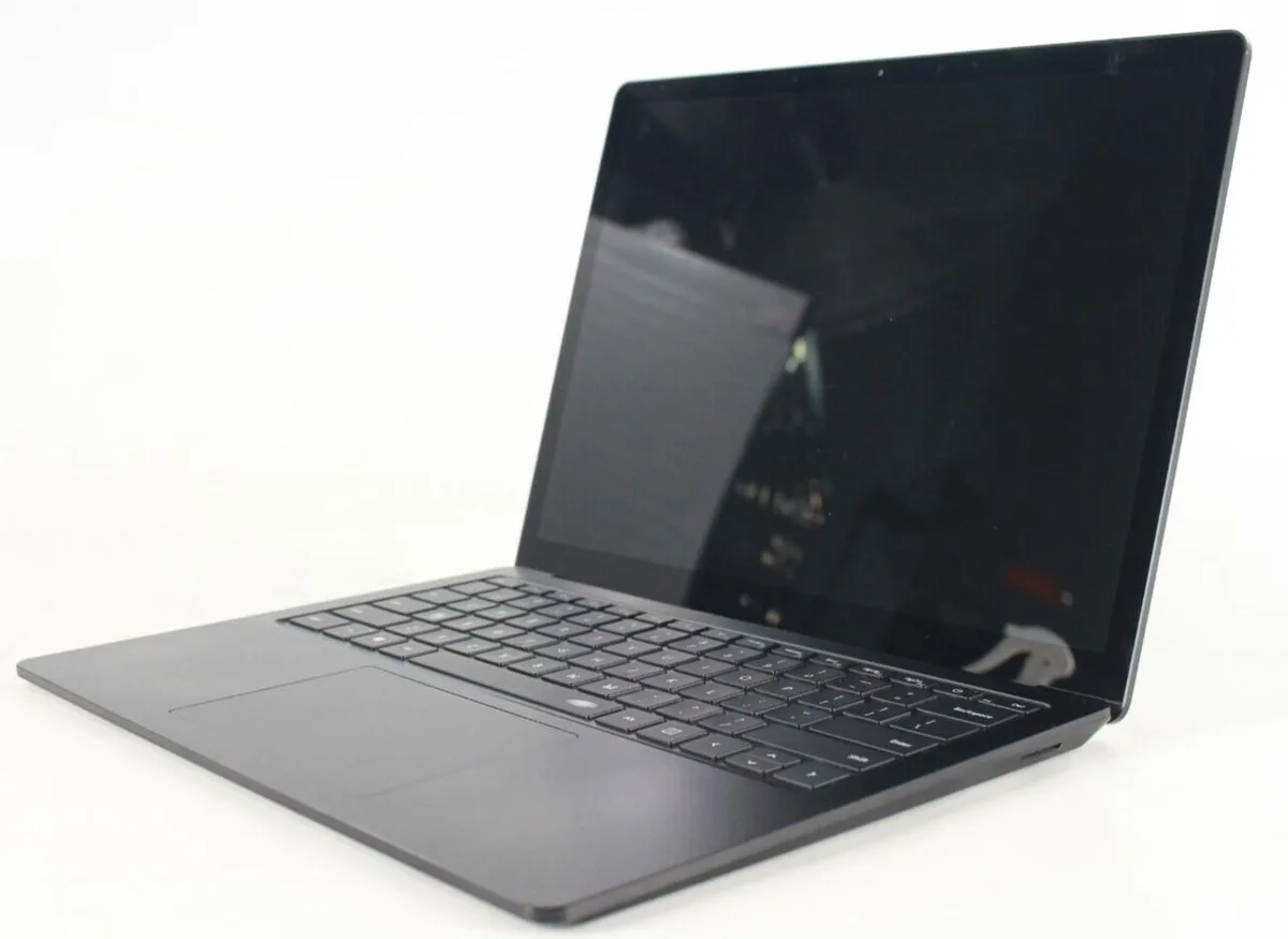 Microsoft Microsoft Surface Laptop 3 1867 2-in-1 laptop 13.5" i7-1065G7 16GB 256GB SSD Black — termékfotó