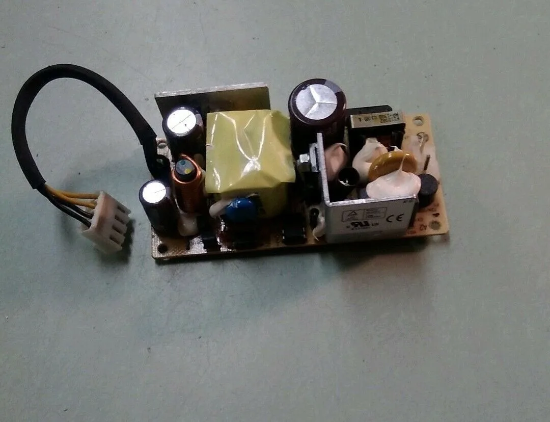 DELTA ELECTRONICS Delta Electronics DPSN-30BP C 30 W Server Power Supply — fotografia produktu