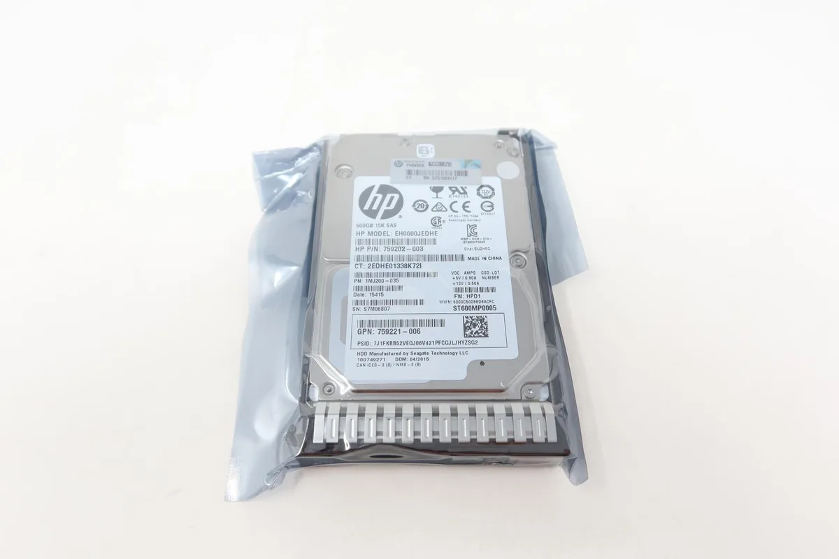 HP HP 759548-001 600GB 15K SAS 12G 2.5" internal hard drive — 商品写真