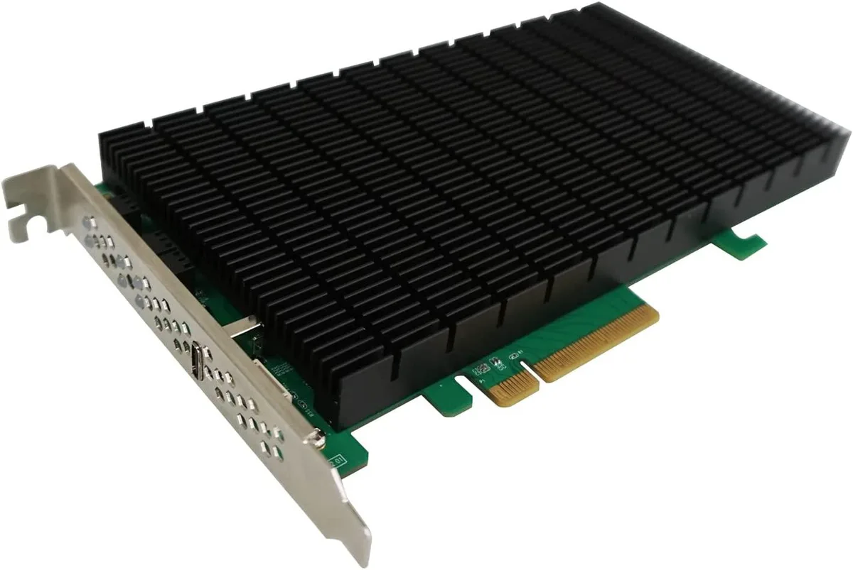 HighPoint Technologies, Inc. HighPoint Technologies SSD6204A 4-Port M.2 NVMe RAID Controller — produktbilde