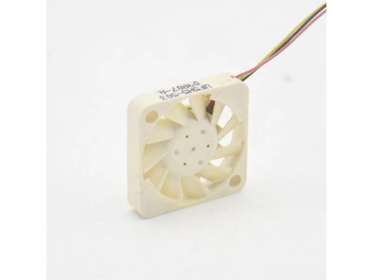 Fans Fans 1703 1.7cm UF5H5-503 5V 3-wire waterproof micro mini axial CPU cooler — fotografia produktu