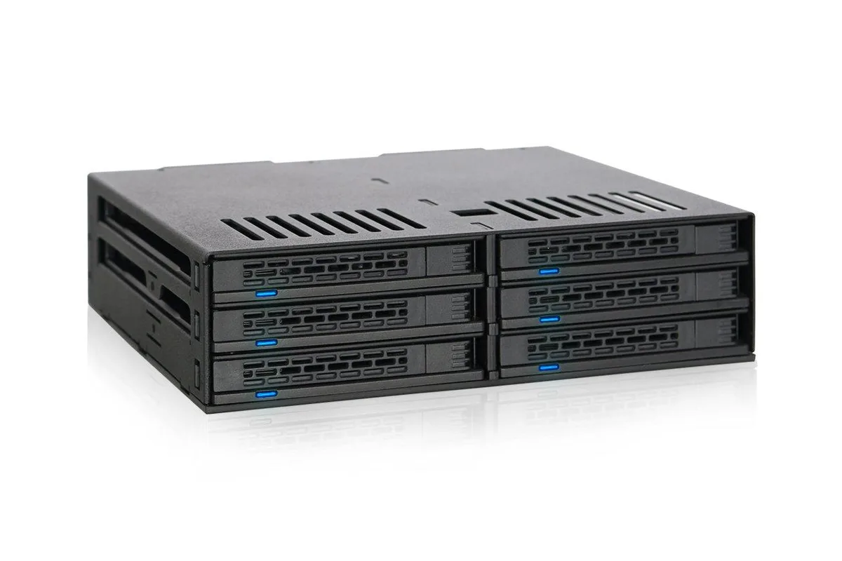 LORDWORLD LORDWORLD ExpressCage MB326SP-B 6x 2.5 SATA to 5.25 Bay Adapter — product photo