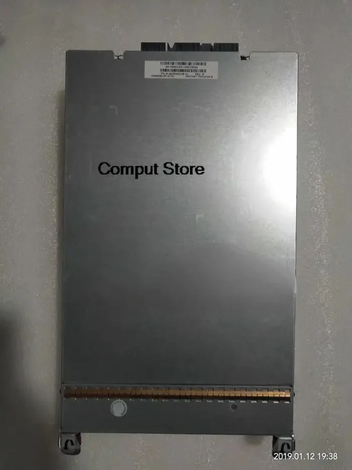 KHACHIMO KHACHIMO AW592A P2000 G3 SAS RAID controller — صورة المنتج