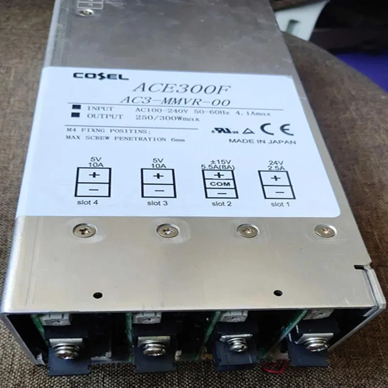 KHACHIMO KHACHIMO ACE300F 300W power supply 80 PLUS Gold — product photo