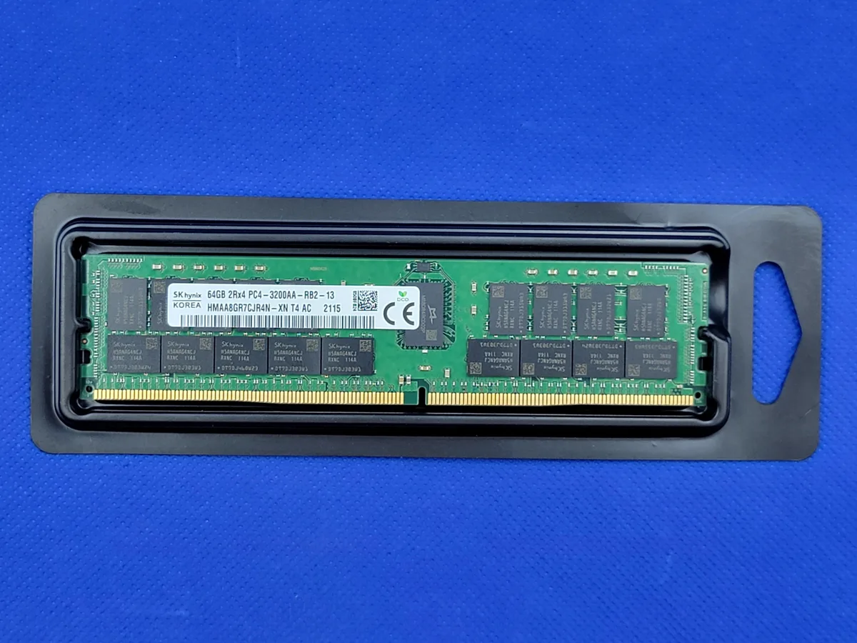 SK hynix SK hynix HMAA8GR7CJR4N-XN 64GB DDR4 3200 CL22 ECC Registered 288-pin RDIMM server RAM — fotografia produktu