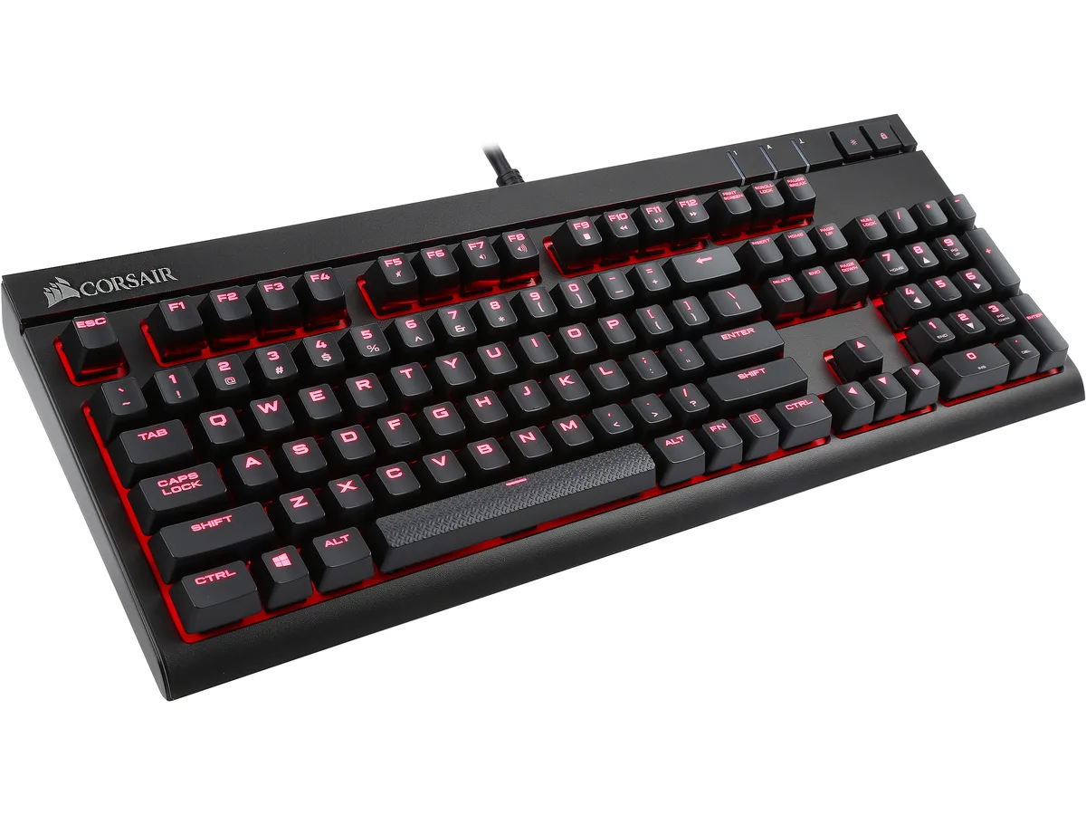 Corsair Corsair CH-9000226-NA STRAFE gaming keyboard Cherry MX Blue — toote foto