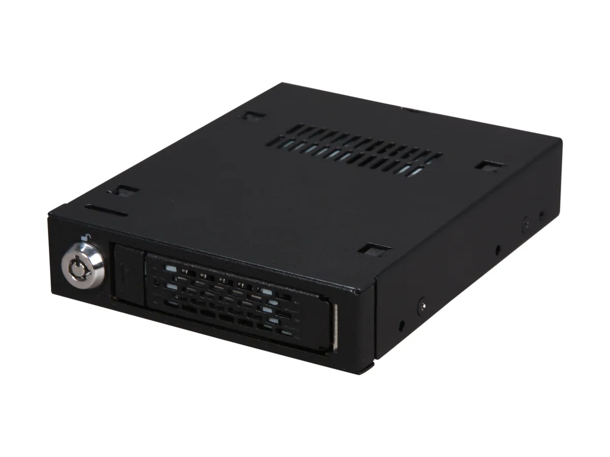 ICY DOCK ICY DOCK MB991IK-B 2.5" SATA/SAS to 3.5" bay hdd accessory — termékfotó