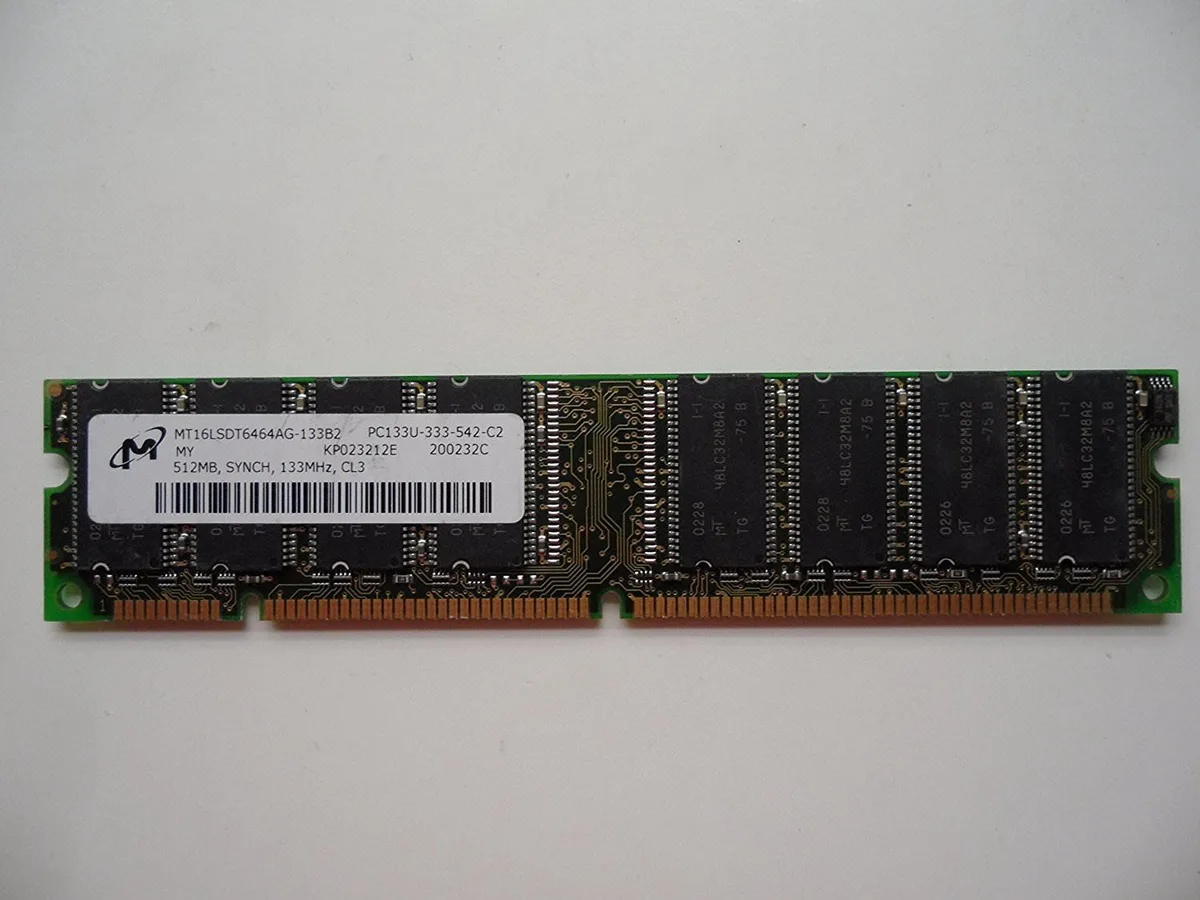 Green rectangular DDR2 memory stick with gold edge connectors and black chips