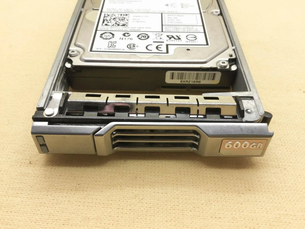 Silver 2.5 inch SAS hard drive labelled Dell EqualLogic ST9600205SS 600GB 10000RPM