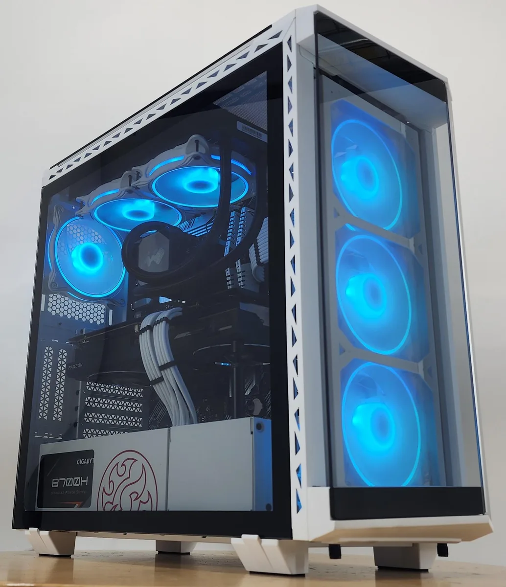 Custom Custom Ryzen 7 5700X 16GB DDR4 1TB NVME RX 6800 XT Gaming PC — fotografia produktu
